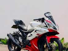 Yamaha R15 2016 Motorbike