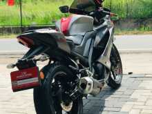 https://riyasewana.com/uploads/yamaha-r15-v3-11945321155.jpg
