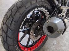 https://riyasewana.com/uploads/yamaha-r15-v3-121304526565.jpg