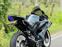 https://riyasewana.com/uploads/yamaha-r15-v3-1611543824101.jpg
