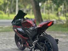 https://riyasewana.com/uploads/yamaha-r15-v3-2210552524844.jpg