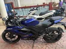 https://riyasewana.com/uploads/yamaha-r15-v3-2216123222323.jpg