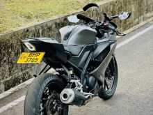 https://riyasewana.com/uploads/yamaha-r15-v3-2918334813274.jpg