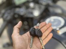 https://riyasewana.com/uploads/yamaha-r15-v3-3017062724403.jpg