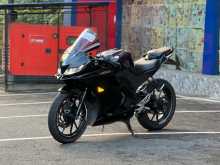 https://riyasewana.com/uploads/yamaha-r15-v3-923195013982.jpg