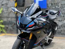 Yamaha R15 V4 2025 Motorbike