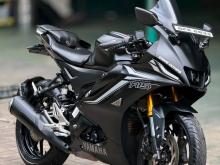 Yamaha R15 Version 4.0 2025 Motorbike