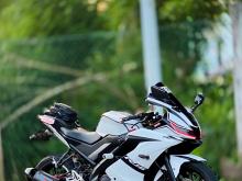 Yamaha R15 Version 3 2020 Motorbike