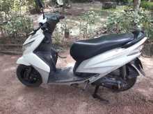 Yamaha Ray 2015 Motorbike