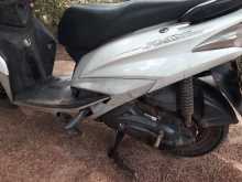 https://riyasewana.com/uploads/yamaha-ray-151437111894.jpg