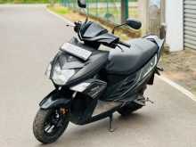 Yamaha Ray 2018 Motorbike