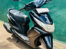 Yamaha Ray 2015 Motorbike