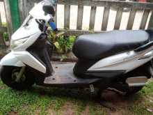 Yamaha RAY 2013 Motorbike