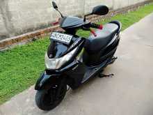 Yamaha Ray 2015 Motorbike