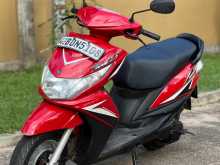 Yamaha Ray 2013 Motorbike