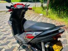 https://riyasewana.com/uploads/yamaha-ray-218332613933.jpg