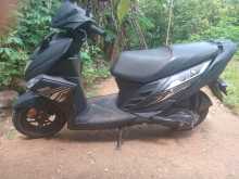 Yamaha Ray 2018 Motorbike