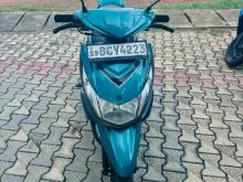 Yamaha RAY 2015 Motorbike