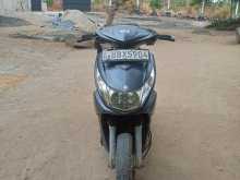 Yamaha Ray 2013 Motorbike