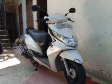 Yamaha Ray 2014 Motorbike
