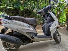 Yamaha Ray 2013 Motorbike