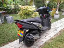 https://riyasewana.com/uploads/yamaha-ray-30801554812.jpg