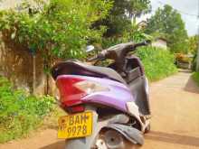 https://riyasewana.com/uploads/yamaha-ray-413471513953.jpg