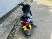 https://riyasewana.com/uploads/yamaha-ray-520402122793.jpg