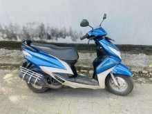 https://riyasewana.com/uploads/yamaha-ray-520402122822.jpg