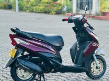 Yamaha Ray 2014 Motorbike
