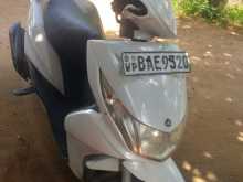 Yamaha Ray 2013 Motorbike