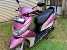 Yamaha RAY 2013 Motorbike