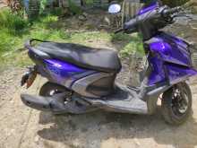Yamaha Ray 2025 Motorbike