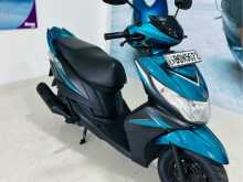 https://riyasewana.com/uploads/yamaha-ray-z-151030371352.jpg