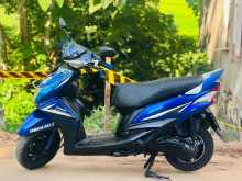 https://riyasewana.com/uploads/yamaha-ray-z-231932454122.jpg