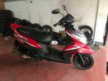 https://riyasewana.com/uploads/yamaha-ray-z-296542113152.jpg