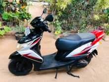 https://riyasewana.com/uploads/yamaha-ray-z-298452013992.jpg