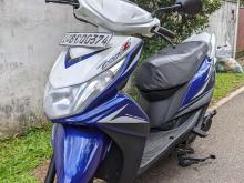 https://riyasewana.com/uploads/yamaha-ray-z-71343436324.jpg