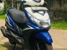 Yamaha Ray Z 2015 Motorbike