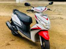 Yamaha Ray ZR 2013 Motorbike