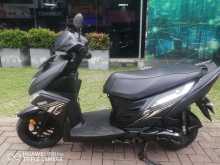 Yamaha Ray Zr 2018 Motorbike