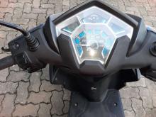 https://riyasewana.com/uploads/yamaha-ray-zr-101601196024.jpg