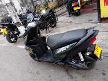 https://riyasewana.com/uploads/yamaha-ray-zr-1110584113433.jpg