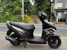 https://riyasewana.com/uploads/yamaha-ray-zr-1113072713962.jpg