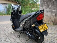 https://riyasewana.com/uploads/yamaha-ray-zr-11321001395352.jpg