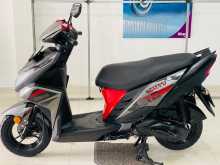 https://riyasewana.com/uploads/yamaha-ray-zr-11504451283.jpg