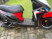 https://riyasewana.com/uploads/yamaha-ray-zr-11953584462.jpg