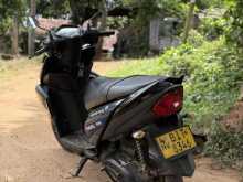 https://riyasewana.com/uploads/yamaha-ray-zr-1213403922952.jpg