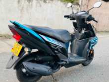 https://riyasewana.com/uploads/yamaha-ray-zr-121536441836.jpg