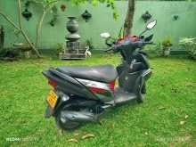 Yamaha Ray Zr 2019 Motorbike